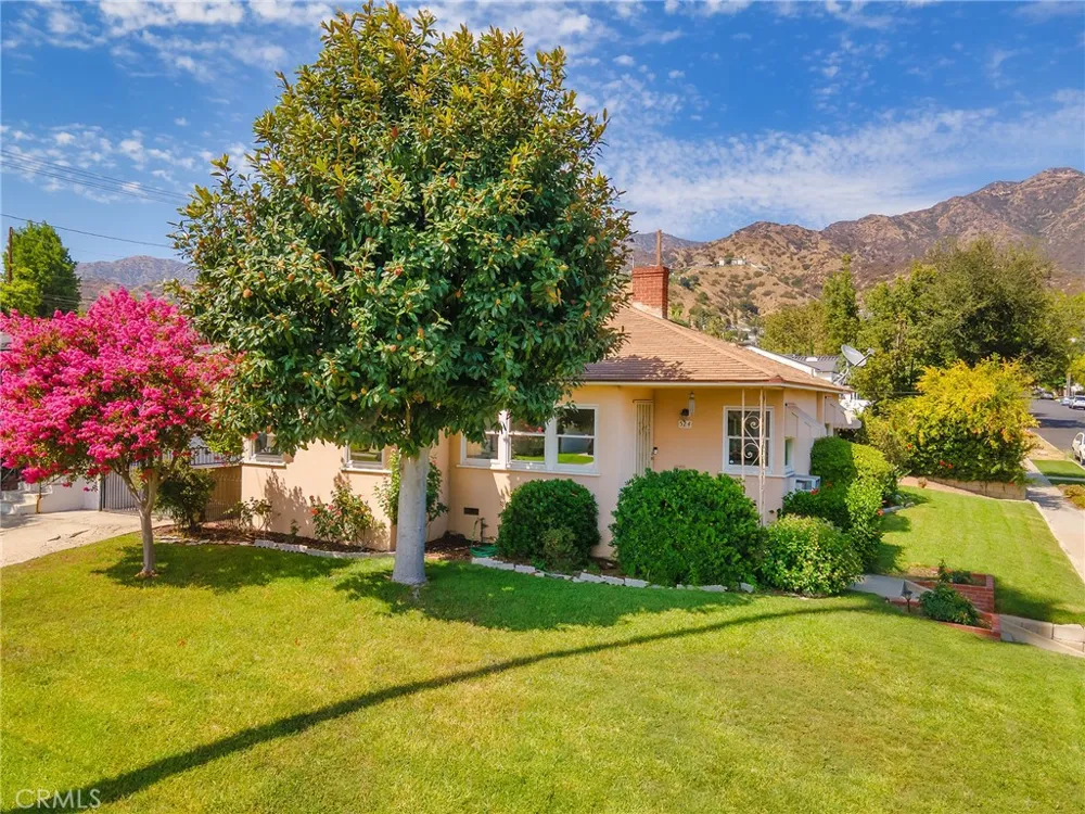 524 S Bel Aire Drive Burbank, CA 91501