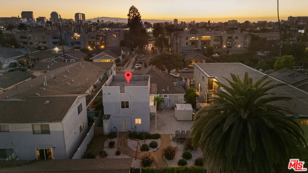 530 Almond Avenue Long Beach, CA 90802