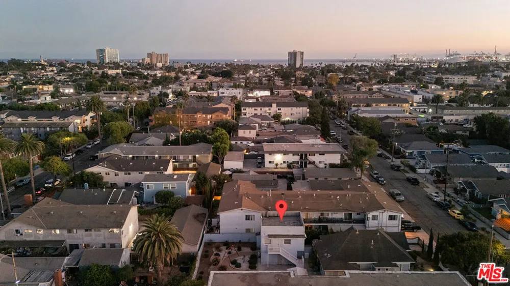 530 Almond Avenue Long Beach, CA 90802