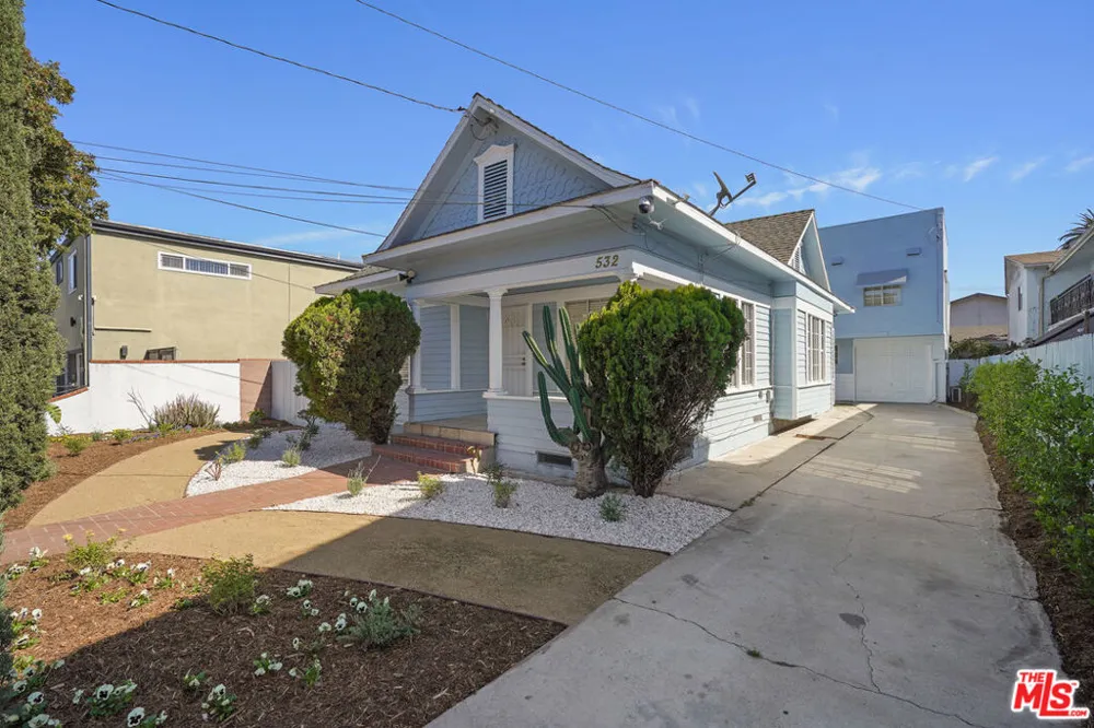 530 Almond Avenue Long Beach, CA 90802