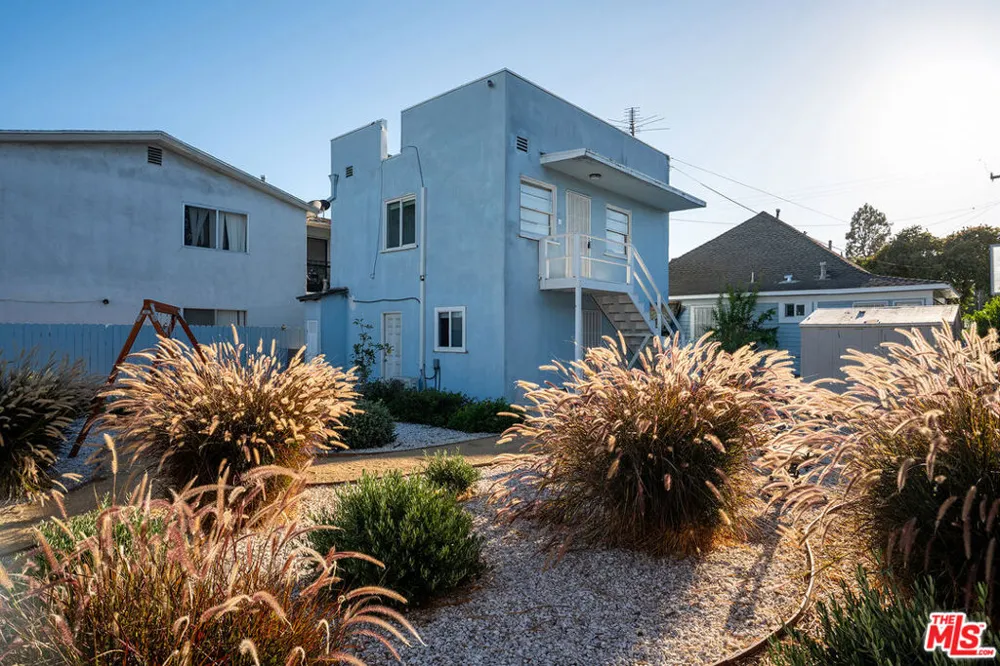 530 Almond Avenue Long Beach, CA 90802