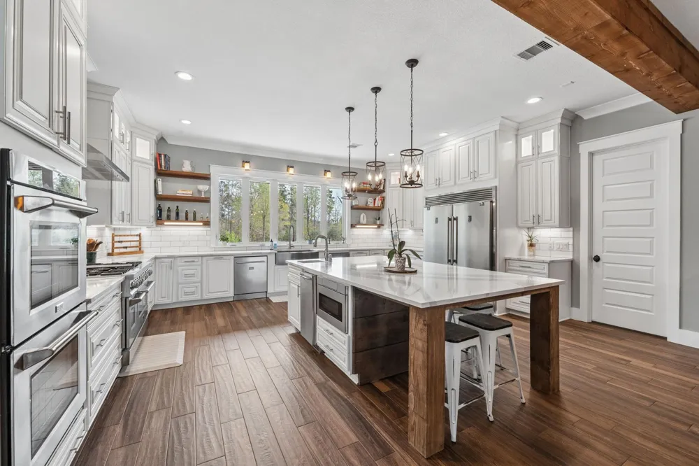 214 Fm-1097 E New Waverly, TX 77358