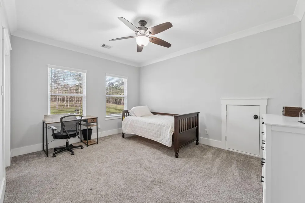 214 Fm-1097 E New Waverly, TX 77358