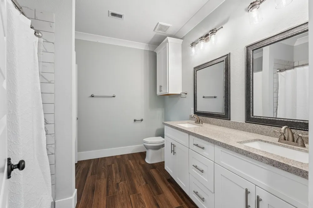 214 Fm-1097 E New Waverly, TX 77358