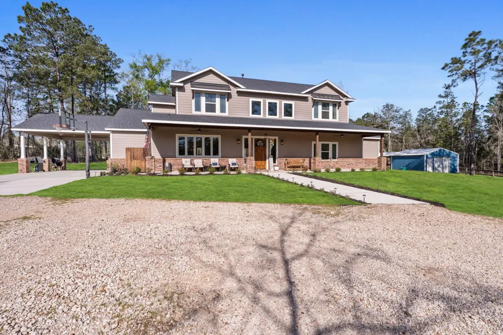 214 Fm-1097 E New Waverly, TX 77358