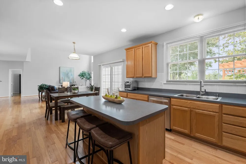 13900 FALCONCREST ROAD Germantown, MD 20874