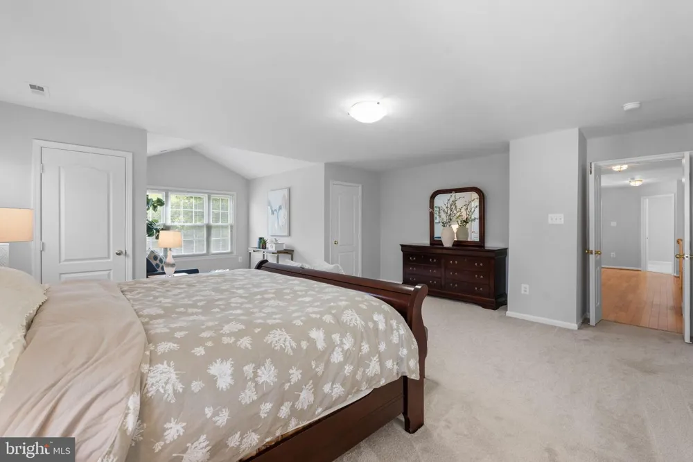 13900 FALCONCREST ROAD Germantown, MD 20874