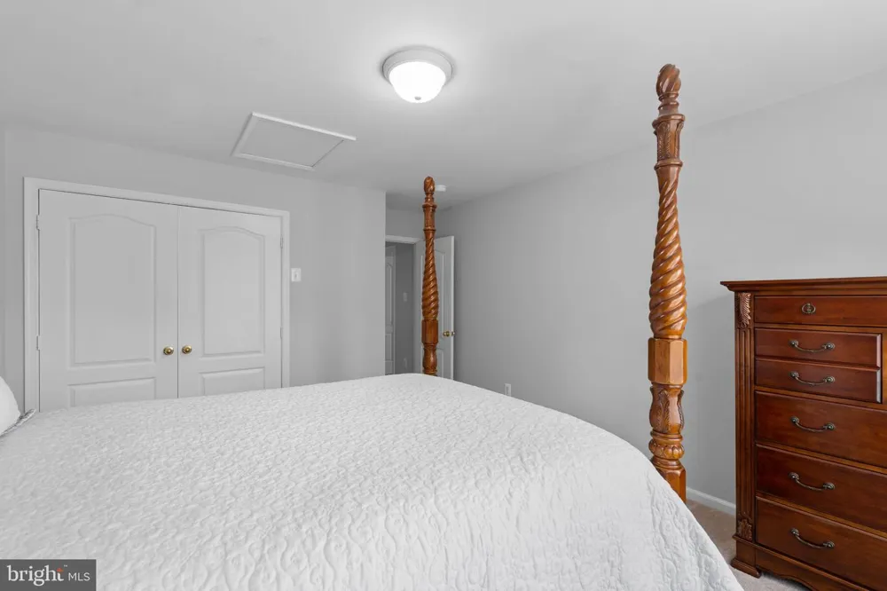 13900 FALCONCREST ROAD Germantown, MD 20874