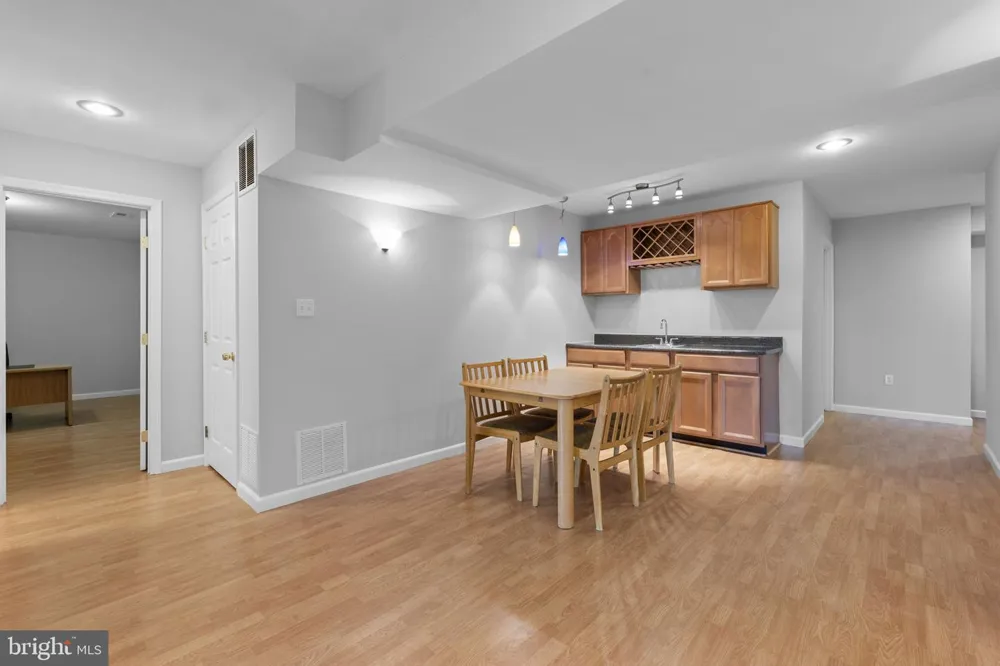13900 FALCONCREST ROAD Germantown, MD 20874