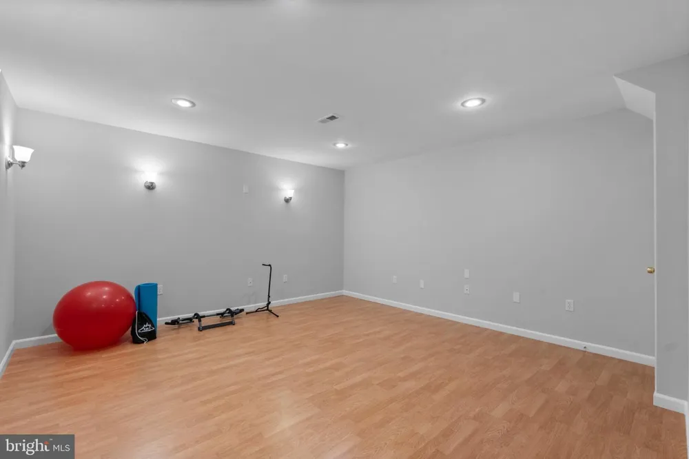 13900 FALCONCREST ROAD Germantown, MD 20874