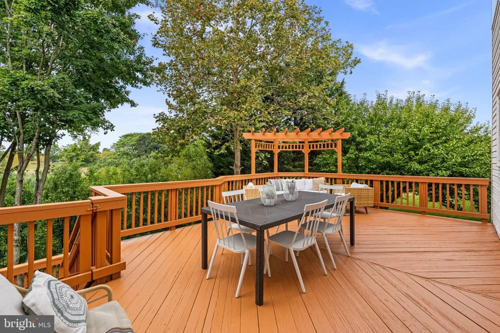 13900 FALCONCREST ROAD Germantown, MD 20874