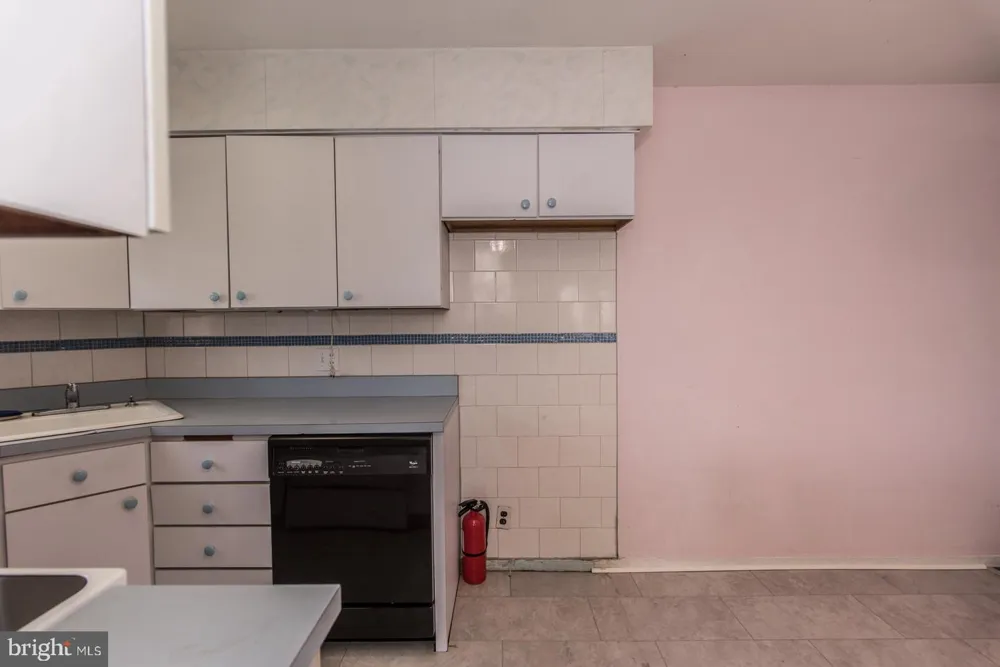 6900 E ROOSEVELT BOULEVARD Philadelphia, PA 19149