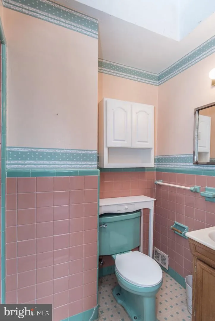 6900 E ROOSEVELT BOULEVARD Philadelphia, PA 19149