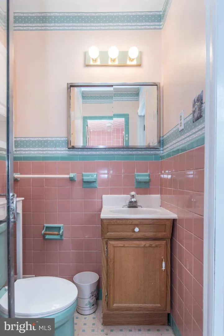 6900 E ROOSEVELT BOULEVARD Philadelphia, PA 19149