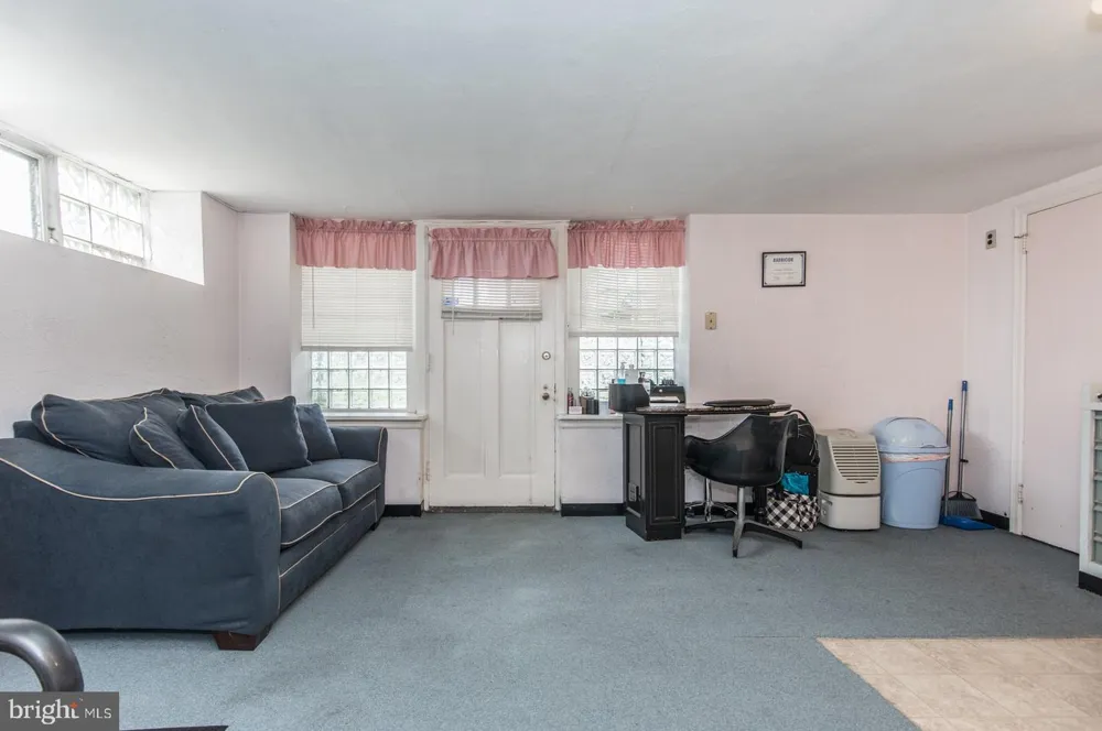 6900 E ROOSEVELT BOULEVARD Philadelphia, PA 19149