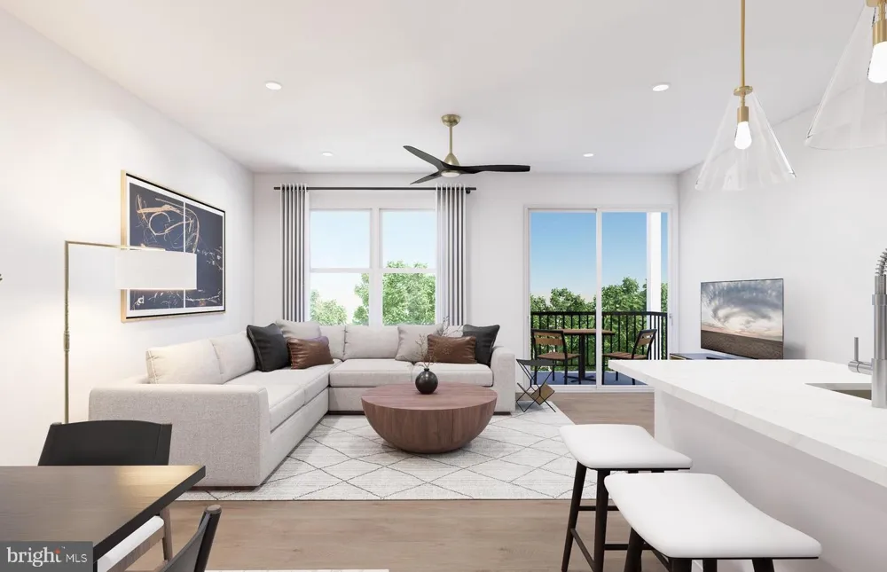 9475 SPRAGUE AVENUE #10 Fairfax, VA 22031