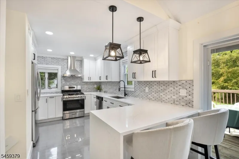 53 Sylvan Ter Wayne, NJ 07470