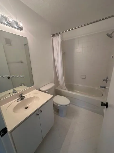 1271 SE 28th Ct #203 Homestead, FL 33035