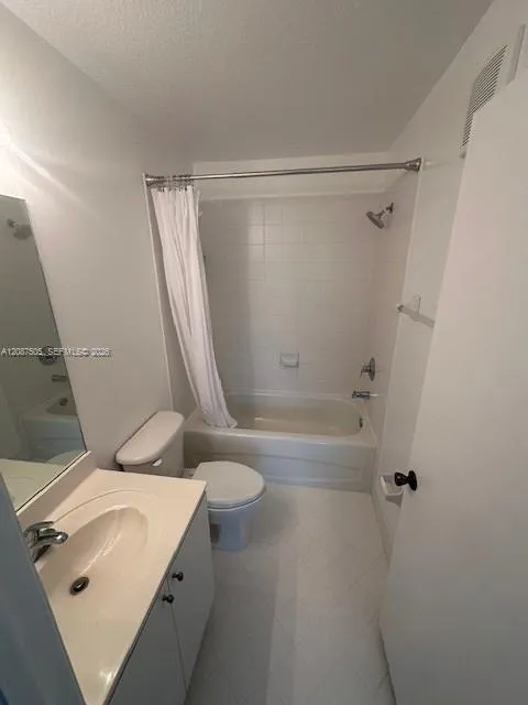 1271 SE 28th Ct #203 Homestead, FL 33035