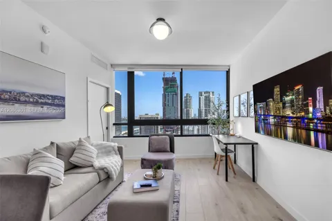 225 Miami Ave #3501