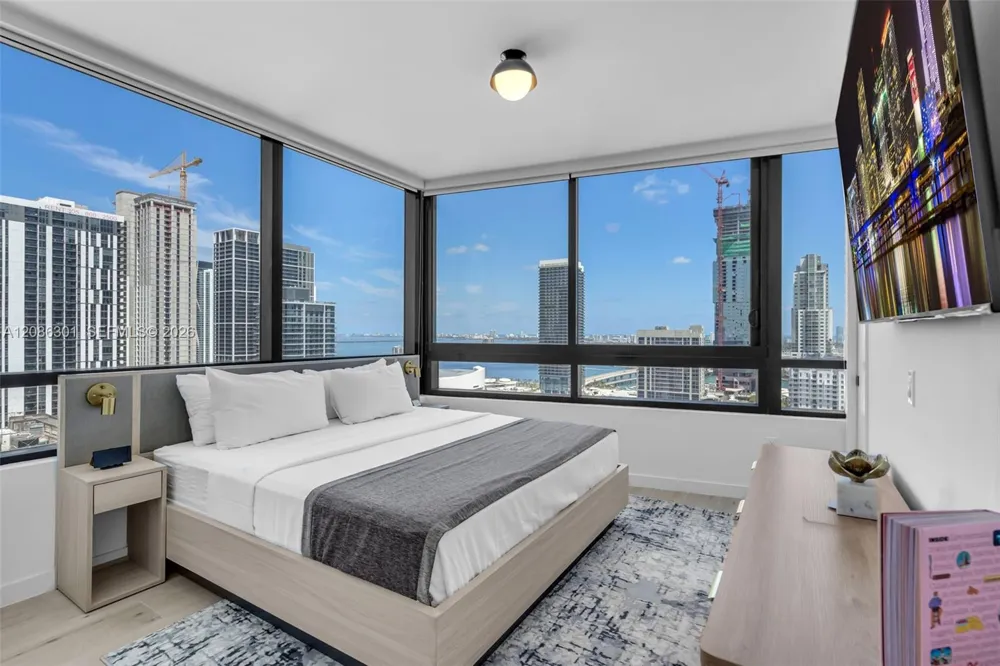 225 Miami Ave #3501 Miami, FL 33128