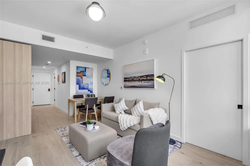 225 Miami Ave #3501 Miami, FL 33128