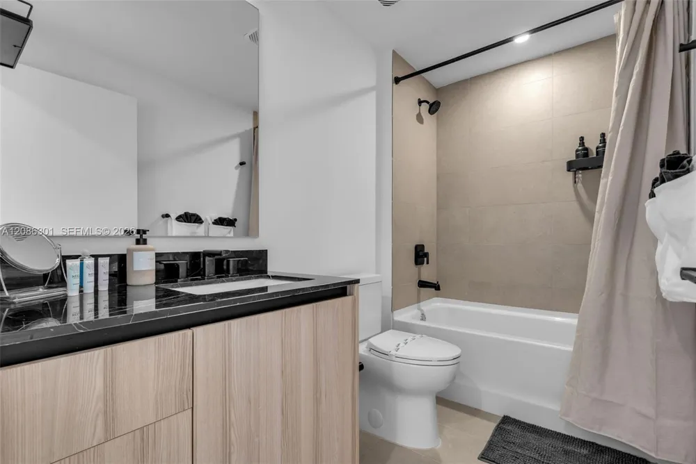 225 Miami Ave #3501 Miami, FL 33128