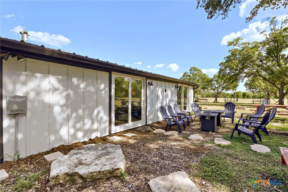 891 Lost Creek Wimberley, TX 78676