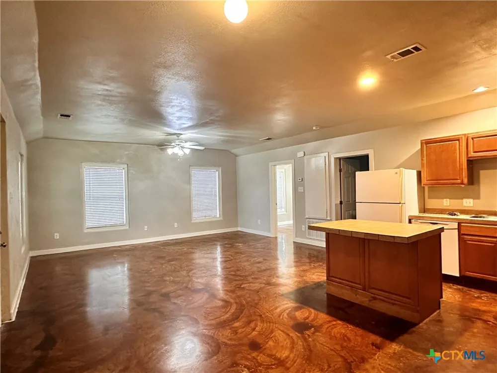 3340 Dacy Lane #3 Kyle, TX 78640