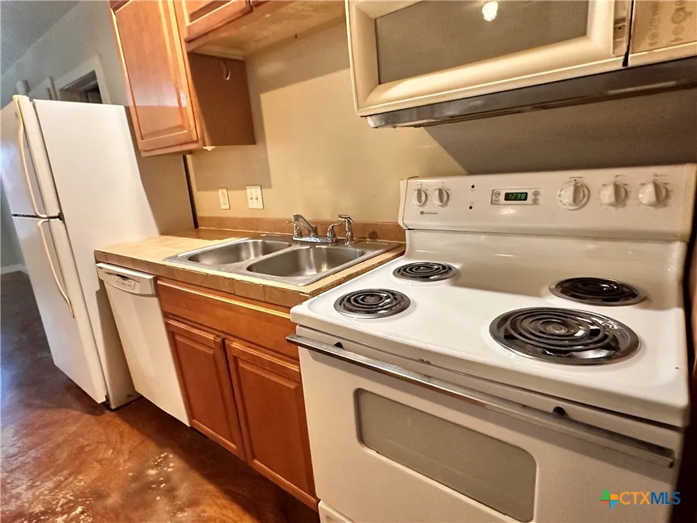 3340 Dacy Lane #3 Kyle, TX 78640
