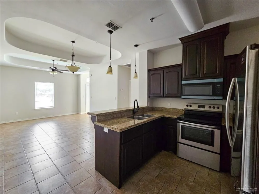 1917 S Texas Boulevard #9 Weslaco, TX 78596