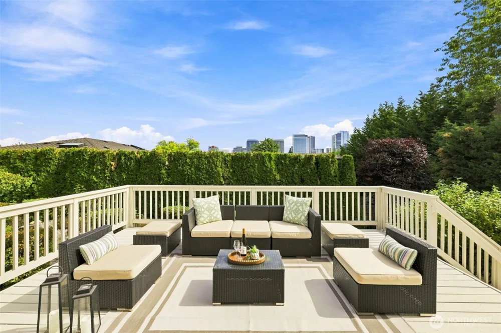 9671 Evergreen Drive Bellevue, WA 98004