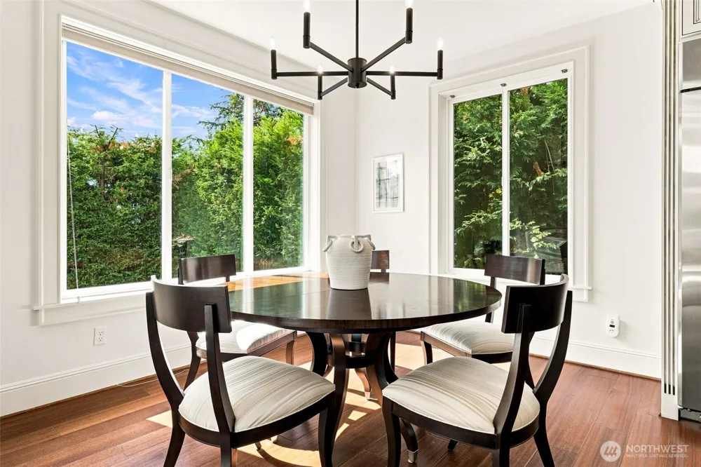 9671 Evergreen Drive Bellevue, WA 98004