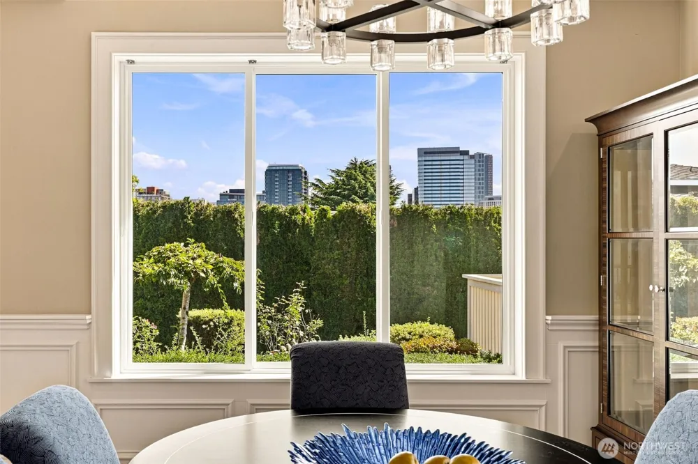 9671 Evergreen Drive Bellevue, WA 98004