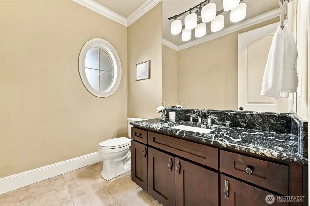 9671 Evergreen Drive Bellevue, WA 98004