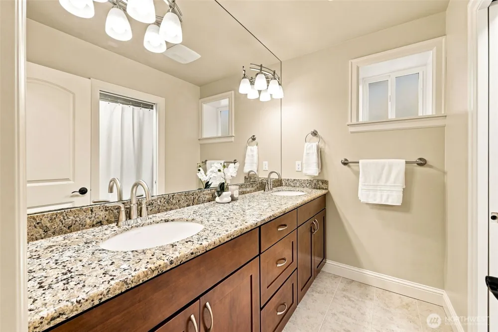9671 Evergreen Drive Bellevue, WA 98004
