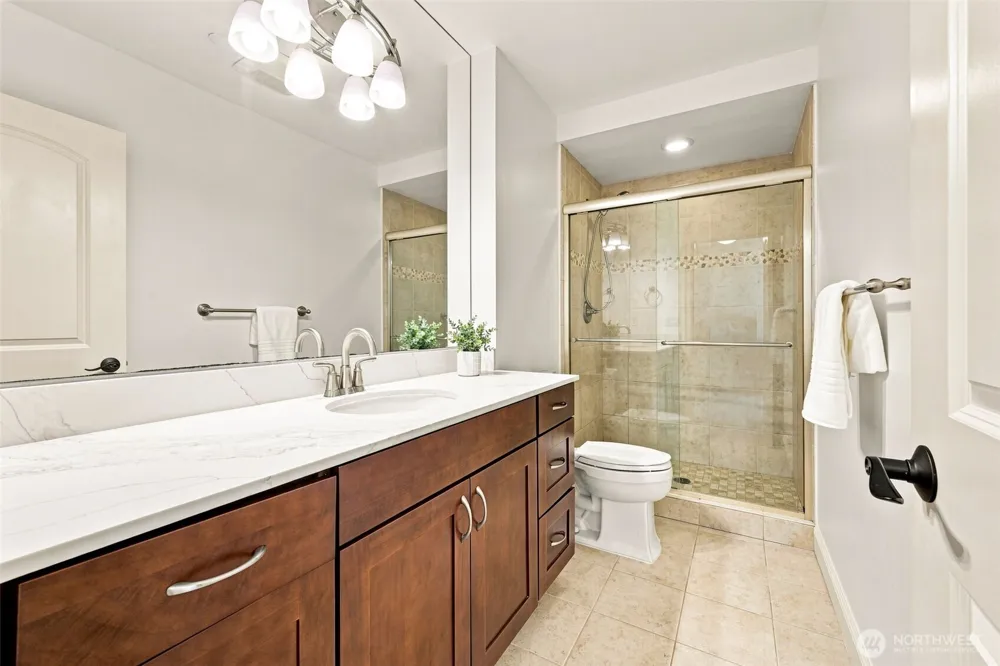 9671 Evergreen Drive Bellevue, WA 98004