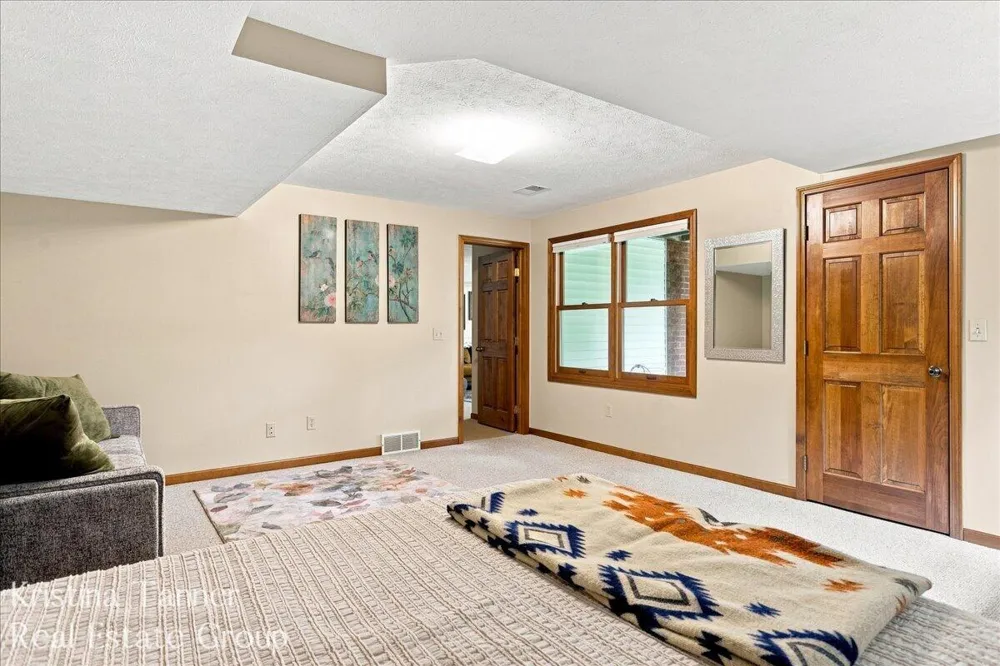 6930 Knapp Street NE Ada Township, MI 49301