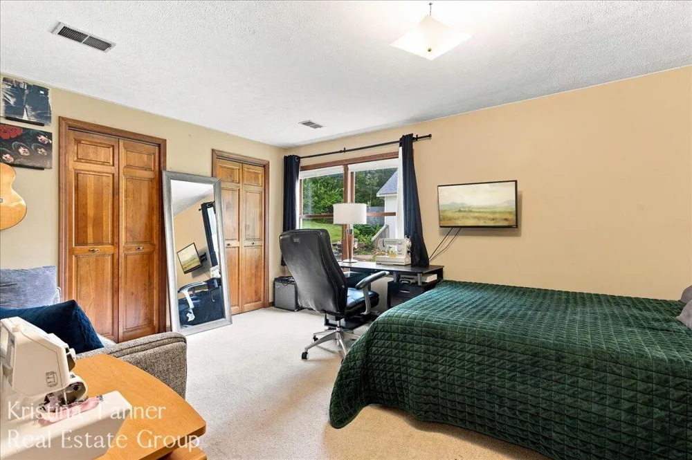 6930 Knapp Street NE Ada Township, MI 49301