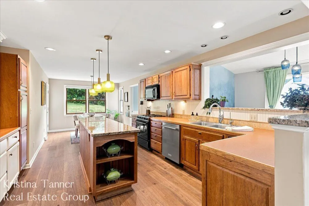 6930 Knapp Street NE Ada Township, MI 49301