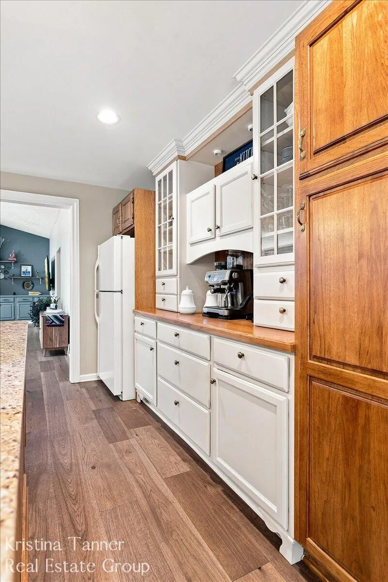 6930 Knapp Street NE Ada Township, MI 49301