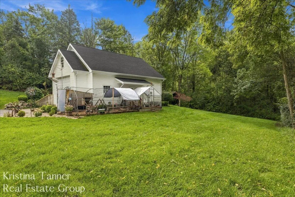 6930 Knapp Street NE Ada Township, MI 49301