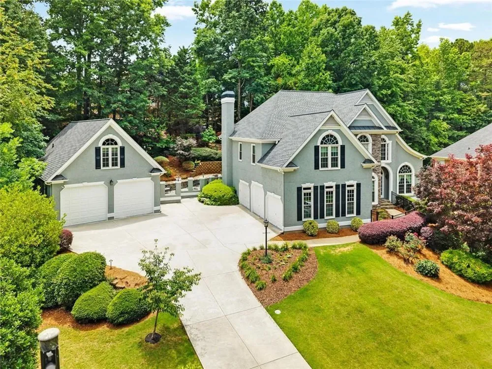 5021 Towne Lake Hills Woodstock, GA 30189