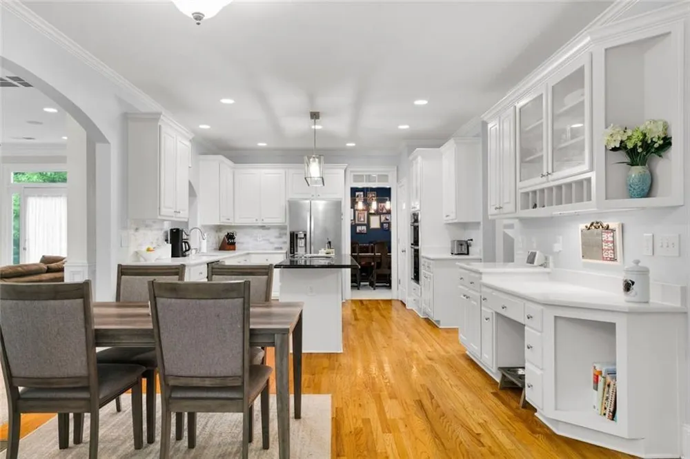 5021 Towne Lake Hills Woodstock, GA 30189