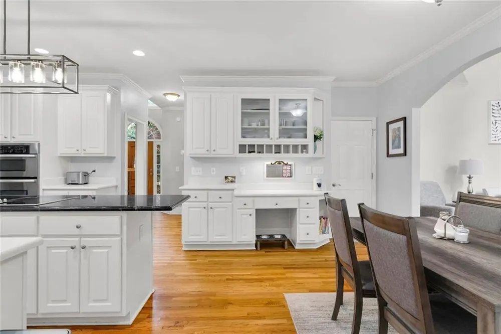 5021 Towne Lake Hills Woodstock, GA 30189