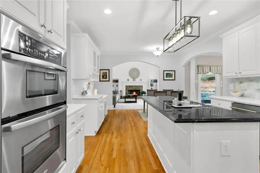 5021 Towne Lake Hills Woodstock, GA 30189