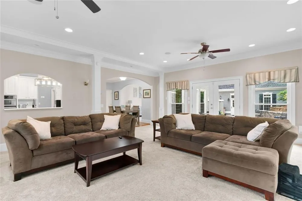 5021 Towne Lake Hills Woodstock, GA 30189