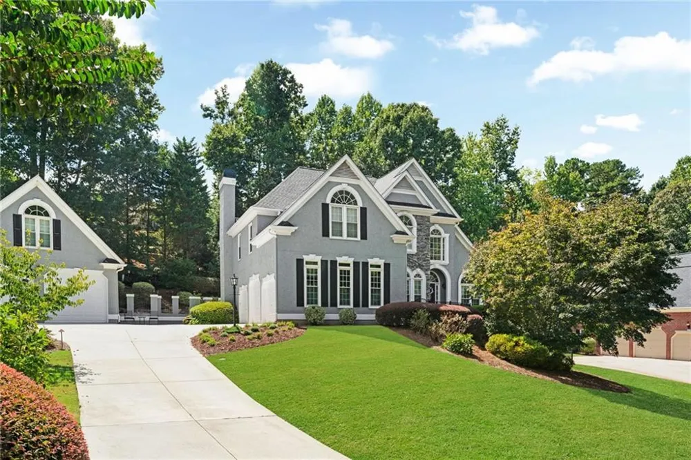 5021 Towne Lake Hills Woodstock, GA 30189