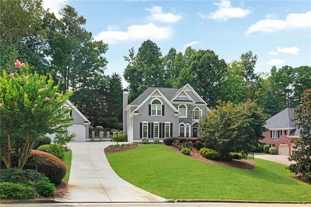 5021 Towne Lake Hills Woodstock, GA 30189