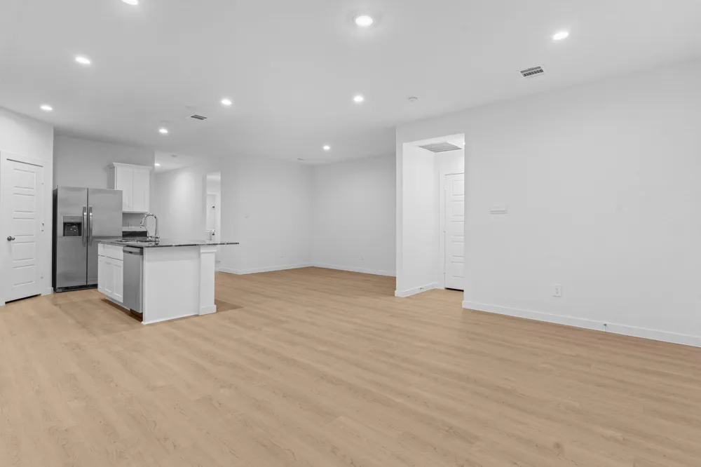 1745 Stargrass Lane Alvin, TX 77511